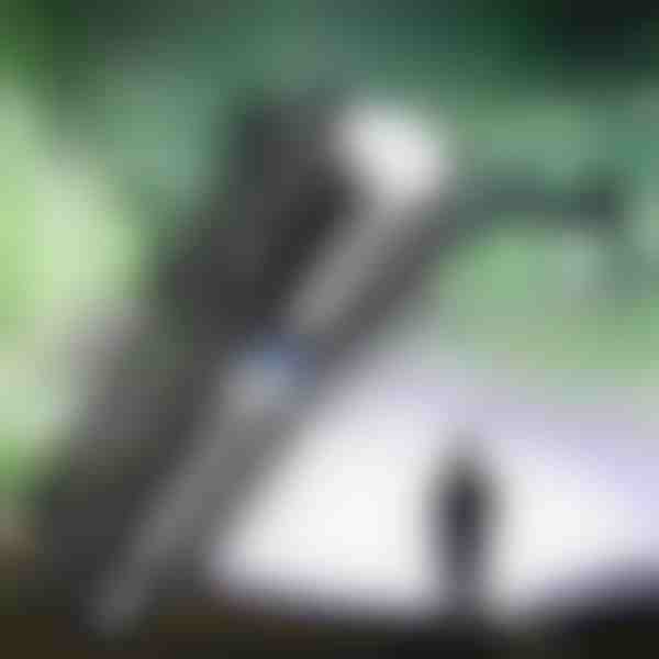 Izjemno močna svetilka z možnostjo polnjenja | BLAZORA